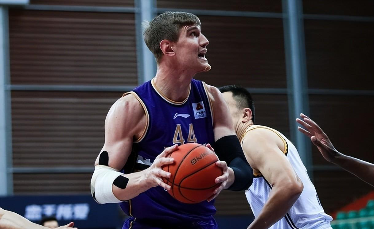 斯洛文尼亚女足获得最佳防守奖，表现抢眼的简单介绍