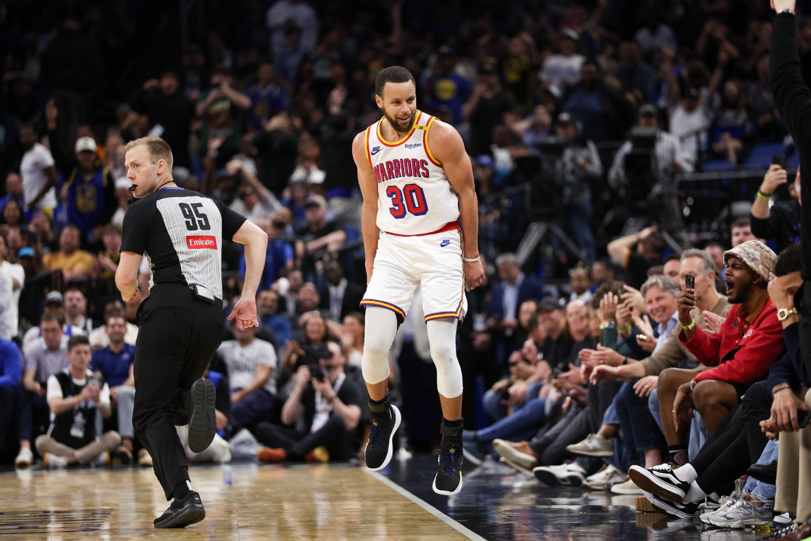 詹姆斯连续三场比赛得分超过比赛规则变更，拜仁不断突破！